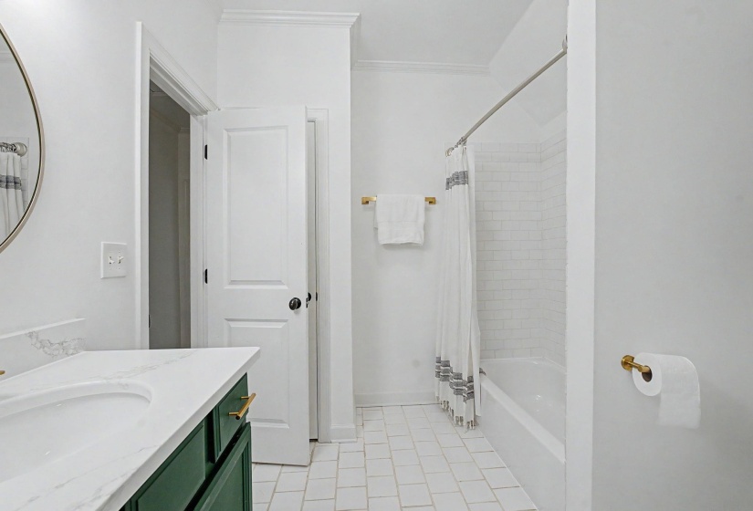 2428 BLACK WATER TRL, Memphis, Tennessee 38119, 4 Bedroom Bedrooms, 9 Room Rooms,4 BathroomBathrooms,Residential,For Sale,BLACK WATER,0,10228781
