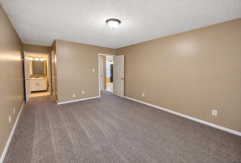 6619 CRESTED OAK CV, Memphis, Tennessee 38141, 3 Bedroom Bedrooms, 5 Room Rooms,2 BathroomBathrooms,Residential,For Sale,CRESTED OAK,0,10228782