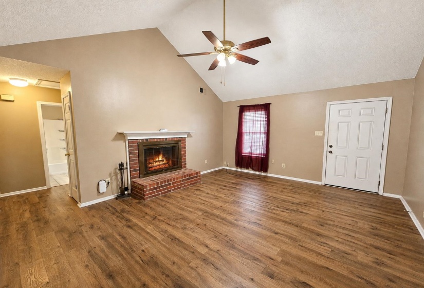 6619 CRESTED OAK CV, Memphis, Tennessee 38141, 3 Bedroom Bedrooms, 5 Room Rooms,2 BathroomBathrooms,Residential,For Sale,CRESTED OAK,0,10228782