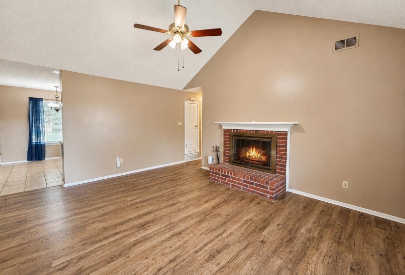 6619 CRESTED OAK CV, Memphis, Tennessee 38141, 3 Bedroom Bedrooms, 5 Room Rooms,2 BathroomBathrooms,Residential,For Sale,CRESTED OAK,0,10228782