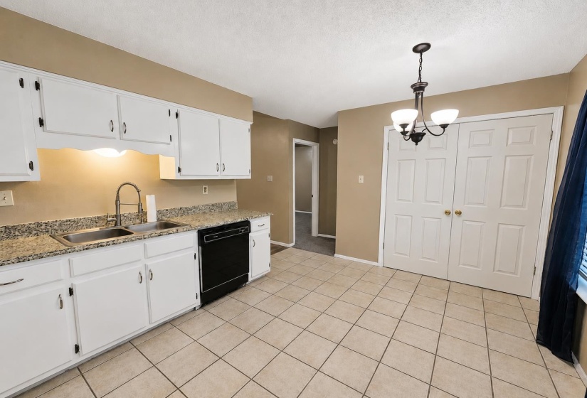 6619 CRESTED OAK CV, Memphis, Tennessee 38141, 3 Bedroom Bedrooms, 5 Room Rooms,2 BathroomBathrooms,Residential,For Sale,CRESTED OAK,0,10228782