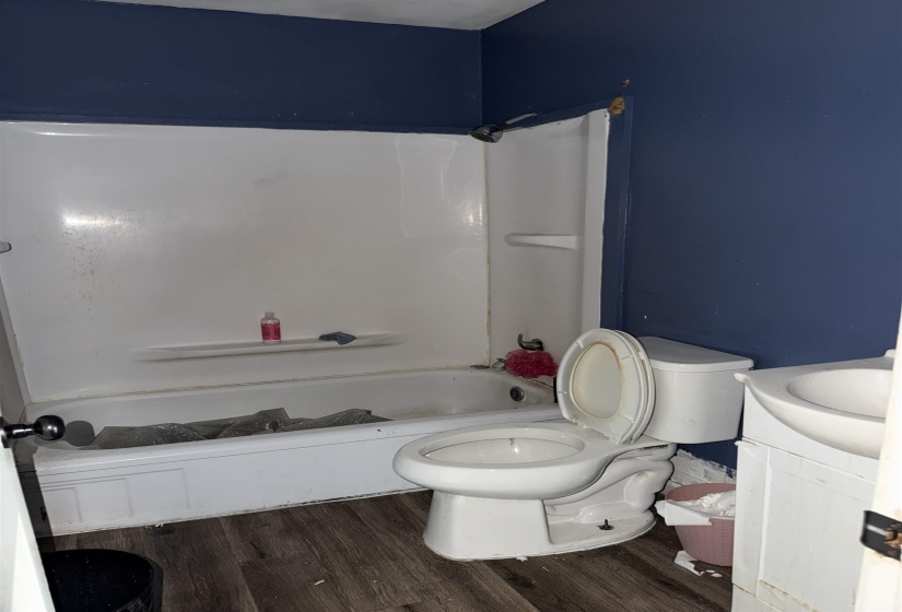 214 SYCAMORE RD, Collierville, Tennessee 38017, 3 Bedroom Bedrooms, 8 Room Rooms,2 BathroomBathrooms,Residential,For Sale,SYCAMORE,0,10228783