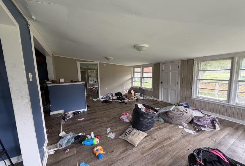 214 SYCAMORE RD, Collierville, Tennessee 38017, 3 Bedroom Bedrooms, 8 Room Rooms,2 BathroomBathrooms,Residential,For Sale,SYCAMORE,0,10228783