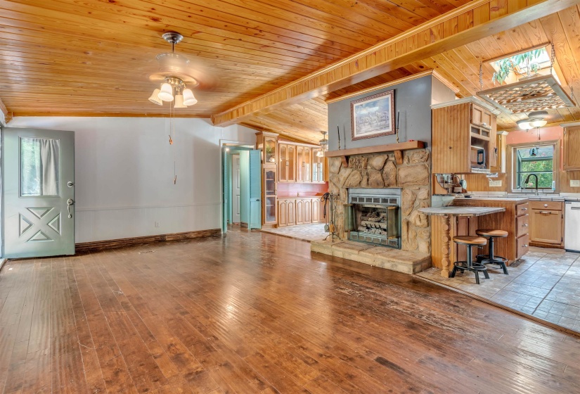 328 CATES RD, Halls, Tennessee 38040-6772, 3 Bedroom Bedrooms, 9 Room Rooms,2 BathroomBathrooms,Residential,For Sale,CATES,0,10228785