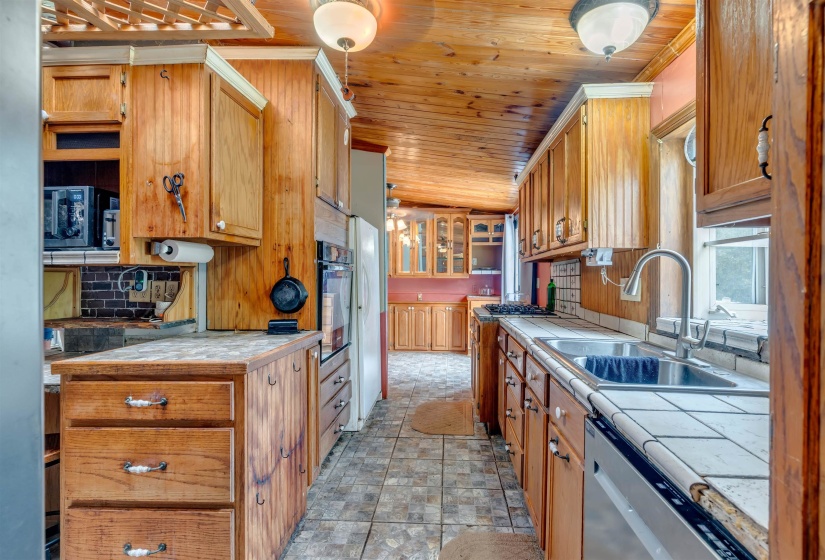328 CATES RD, Halls, Tennessee 38040-6772, 3 Bedroom Bedrooms, 9 Room Rooms,2 BathroomBathrooms,Residential,For Sale,CATES,0,10228785