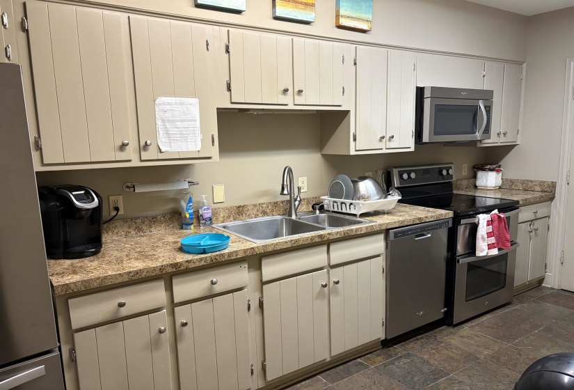 475 HIGHLAND ST, Memphis, Tennessee 38122, 1 Bedroom Bedrooms, 3 Room Rooms,1 BathroomBathrooms,Residential,For Sale,HIGHLAND,0,10228788