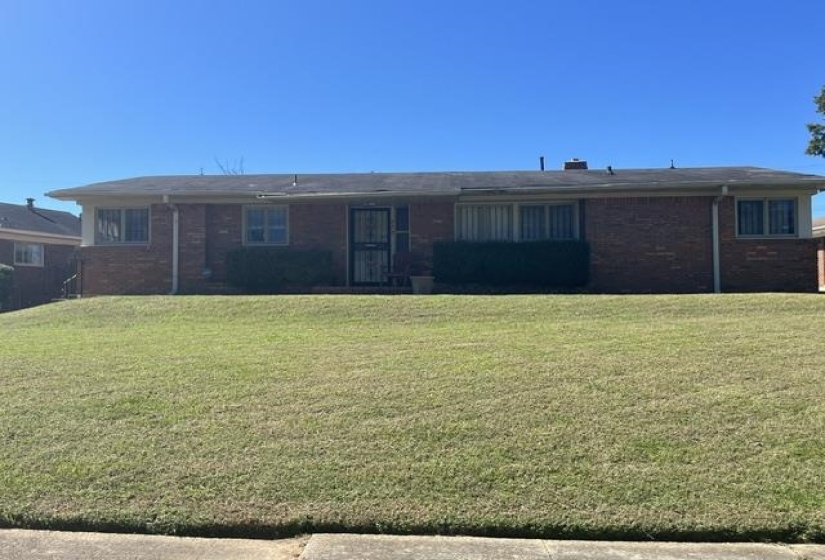 979 IDLEWILD ST, Memphis, Tennessee 38107, 4 Bedroom Bedrooms, 6 Room Rooms,2.2 BathroomBathrooms,Residential,For Sale,IDLEWILD,0,10228792