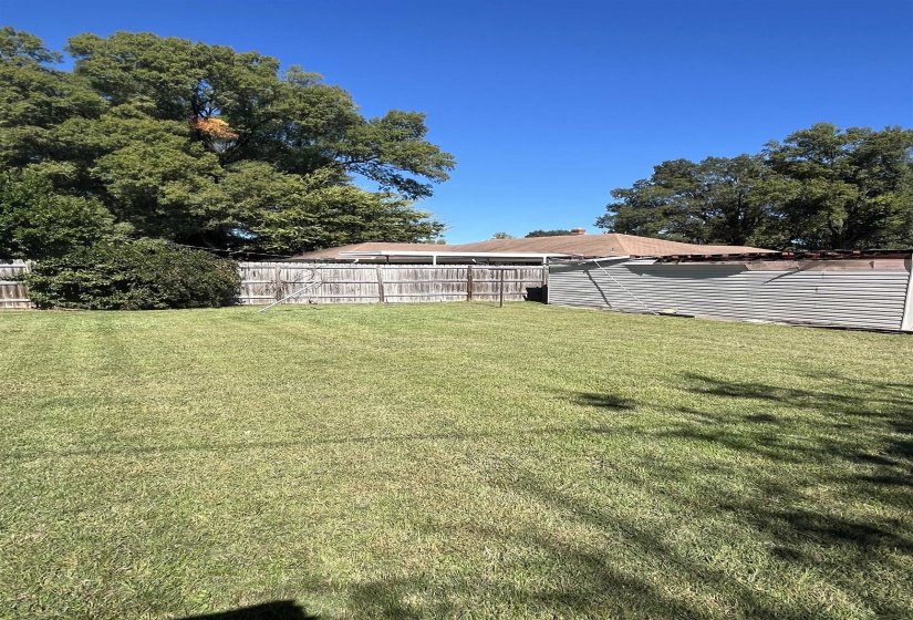 979 IDLEWILD ST, Memphis, Tennessee 38107, 4 Bedroom Bedrooms, 6 Room Rooms,2.2 BathroomBathrooms,Residential,For Sale,IDLEWILD,0,10228792