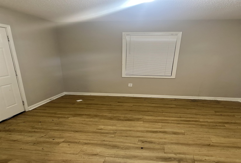 3671 SKYLARK DR, Memphis, Tennessee 38109, 4 Bedroom Bedrooms, 7 Room Rooms,2 BathroomBathrooms,Rental Properties,For Sale,SKYLARK,0,10228838
