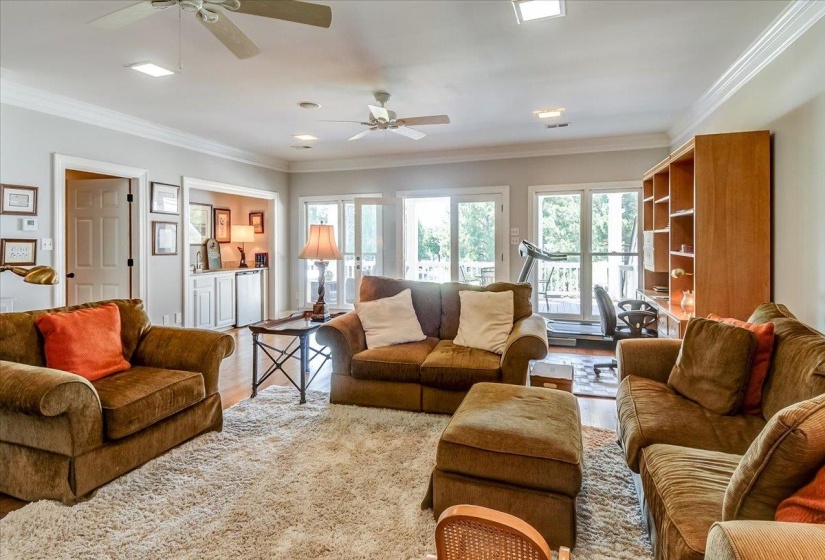 8789 CLUB LAKE CV, Memphis, Tennessee 38125, 5 Bedroom Bedrooms, 5 Room Rooms,5.1 BathroomBathrooms,Residential,For Sale,CLUB LAKE,0,10228685