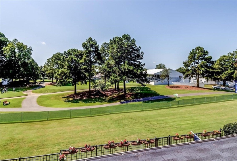 8789 CLUB LAKE CV, Memphis, Tennessee 38125, 5 Bedroom Bedrooms, 5 Room Rooms,5.1 BathroomBathrooms,Residential,For Sale,CLUB LAKE,0,10228685