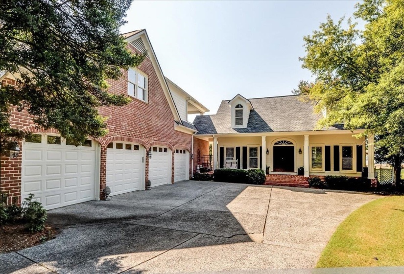 8789 CLUB LAKE CV, Memphis, Tennessee 38125, 5 Bedroom Bedrooms, 5 Room Rooms,5.1 BathroomBathrooms,Residential,For Sale,CLUB LAKE,0,10228685