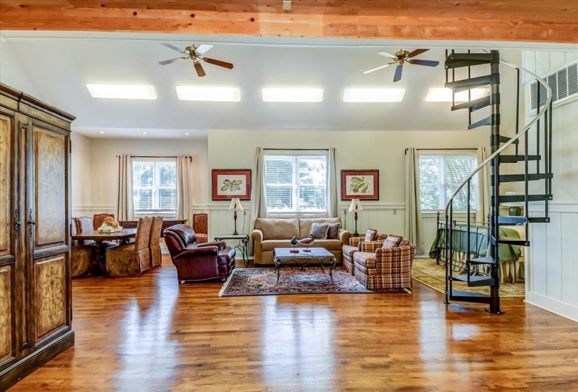 8789 CLUB LAKE CV, Memphis, Tennessee 38125, 5 Bedroom Bedrooms, 5 Room Rooms,5.1 BathroomBathrooms,Residential,For Sale,CLUB LAKE,0,10228685