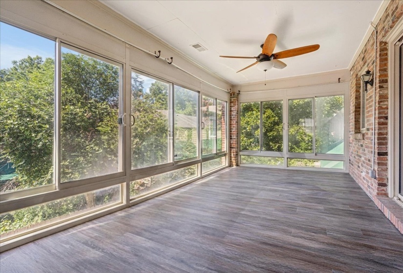 1205 BRISTOL DR, Memphis, Tennessee 38119, 3 Bedroom Bedrooms, 8 Room Rooms,2 BathroomBathrooms,Residential,For Sale,BRISTOL,0,10228796
