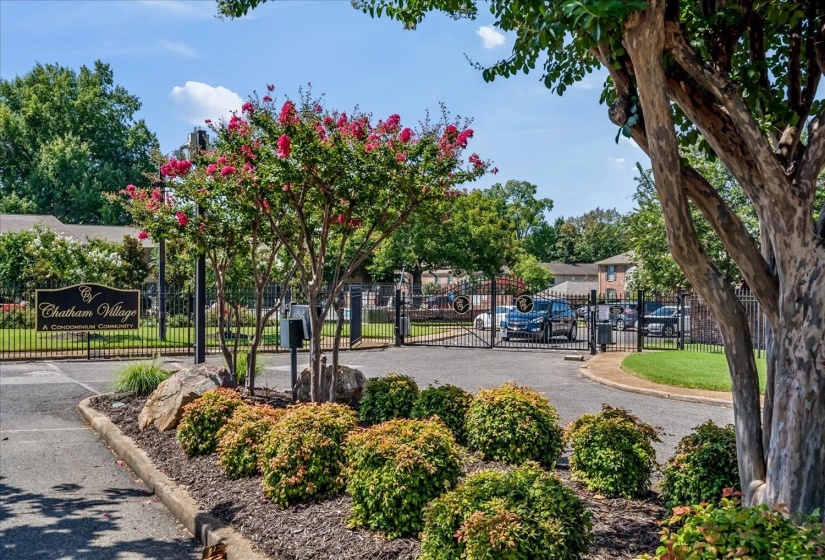 1205 BRISTOL DR, Memphis, Tennessee 38119, 3 Bedroom Bedrooms, 8 Room Rooms,2 BathroomBathrooms,Residential,For Sale,BRISTOL,0,10228796