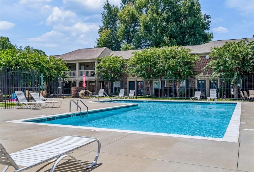 1205 BRISTOL DR, Memphis, Tennessee 38119, 3 Bedroom Bedrooms, 8 Room Rooms,2 BathroomBathrooms,Residential,For Sale,BRISTOL,0,10228796