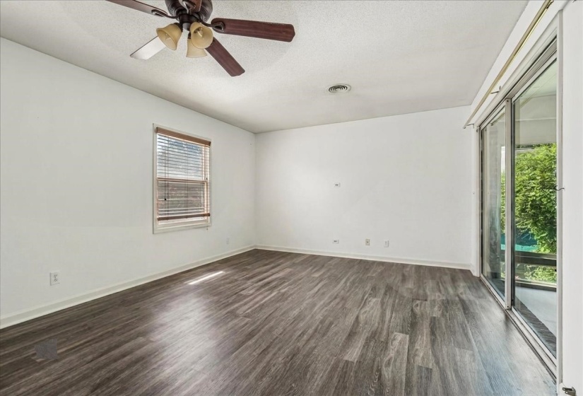 1205 BRISTOL DR, Memphis, Tennessee 38119, 3 Bedroom Bedrooms, 8 Room Rooms,2 BathroomBathrooms,Residential,For Sale,BRISTOL,0,10228796