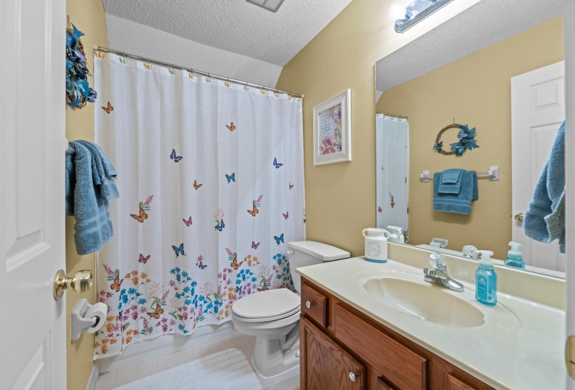 6739 STONETRACE DR, Bartlett, Tennessee 38135, 4 Bedroom Bedrooms, 7 Room Rooms,3 BathroomBathrooms,Residential,For Sale,STONETRACE,0,10228797