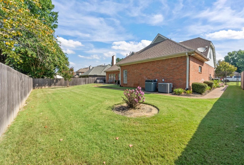 6739 STONETRACE DR, Bartlett, Tennessee 38135, 4 Bedroom Bedrooms, 7 Room Rooms,3 BathroomBathrooms,Residential,For Sale,STONETRACE,0,10228797
