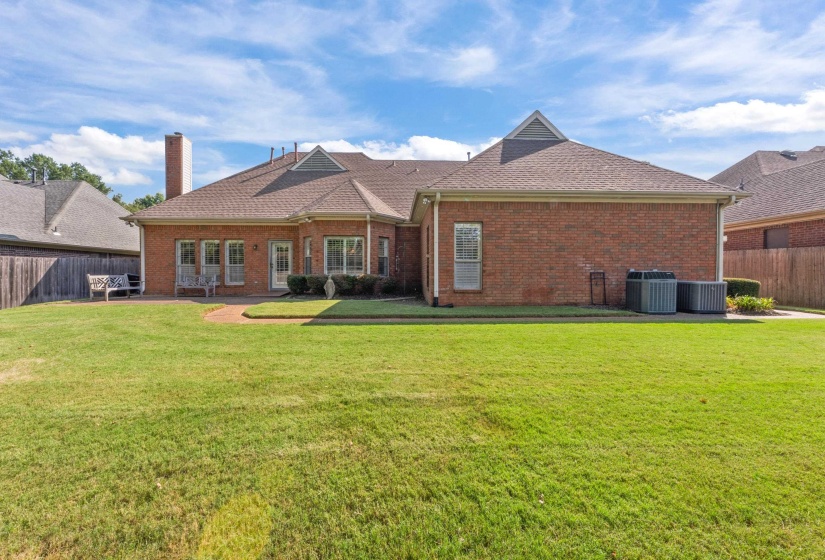6739 STONETRACE DR, Bartlett, Tennessee 38135, 4 Bedroom Bedrooms, 7 Room Rooms,3 BathroomBathrooms,Residential,For Sale,STONETRACE,0,10228797