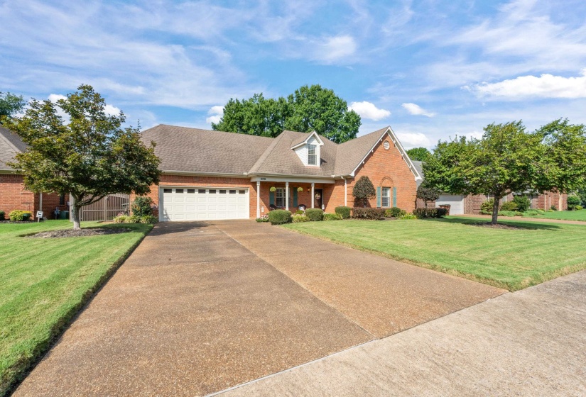 6739 STONETRACE DR, Bartlett, Tennessee 38135, 4 Bedroom Bedrooms, 7 Room Rooms,3 BathroomBathrooms,Residential,For Sale,STONETRACE,0,10228797