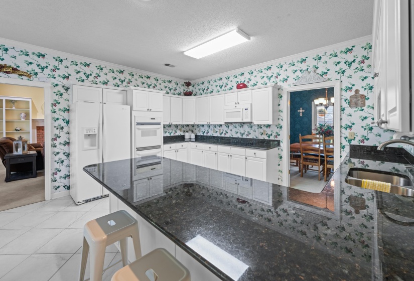 6739 STONETRACE DR, Bartlett, Tennessee 38135, 4 Bedroom Bedrooms, 7 Room Rooms,3 BathroomBathrooms,Residential,For Sale,STONETRACE,0,10228797