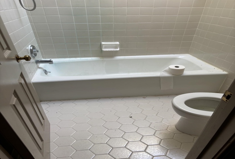 2967 OLD ELM LN, Germantown, Tennessee 38138, 5 Bedroom Bedrooms, 9 Room Rooms,2.1 BathroomBathrooms,Residential,For Sale,OLD ELM,0,10228799