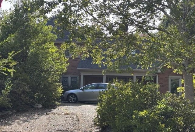 2967 OLD ELM LN, Germantown, Tennessee 38138, 5 Bedroom Bedrooms, 9 Room Rooms,2.1 BathroomBathrooms,Residential,For Sale,OLD ELM,0,10228799