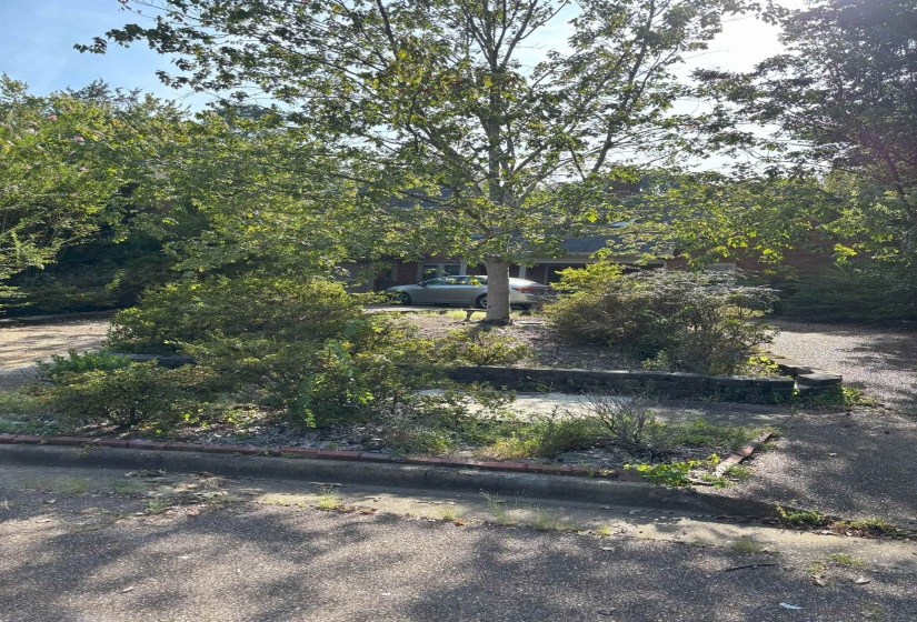 2967 OLD ELM LN, Germantown, Tennessee 38138, 5 Bedroom Bedrooms, 9 Room Rooms,2.1 BathroomBathrooms,Residential,For Sale,OLD ELM,0,10228799
