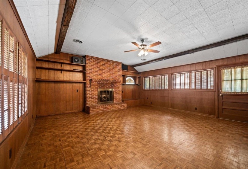 4968 COLE RD, Memphis, Tennessee 38117, 3 Bedroom Bedrooms, 7 Room Rooms,2 BathroomBathrooms,Residential,For Sale,COLE,0,10228801