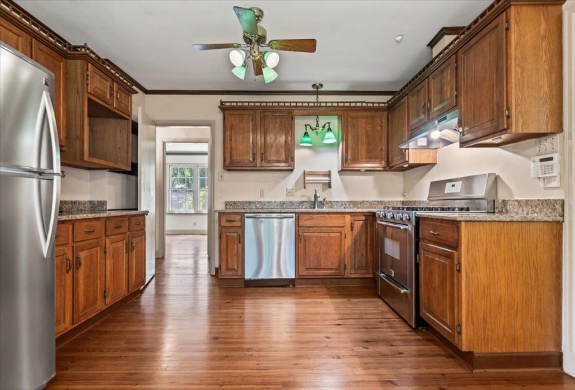 4968 COLE RD, Memphis, Tennessee 38117, 3 Bedroom Bedrooms, 7 Room Rooms,2 BathroomBathrooms,Residential,For Sale,COLE,0,10228801