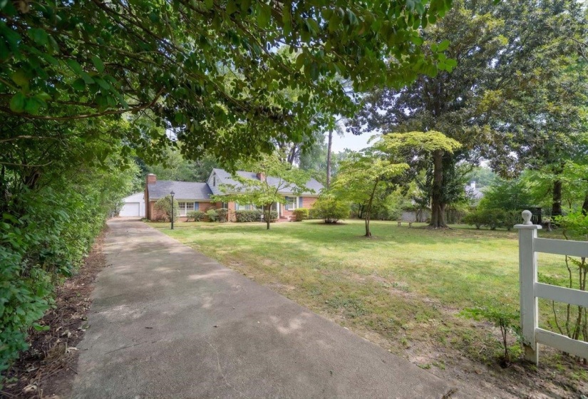 4968 COLE RD, Memphis, Tennessee 38117, 3 Bedroom Bedrooms, 7 Room Rooms,2 BathroomBathrooms,Residential,For Sale,COLE,0,10228801