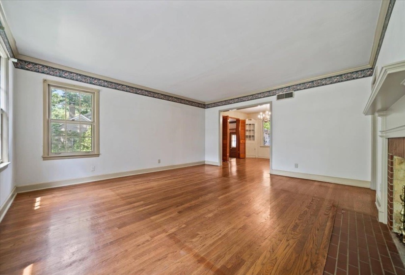 4968 COLE RD, Memphis, Tennessee 38117, 3 Bedroom Bedrooms, 7 Room Rooms,2 BathroomBathrooms,Residential,For Sale,COLE,0,10228801