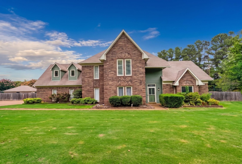 1154 FOREST WOOD CV, Collierville, Tennessee 38017, 4 Bedroom Bedrooms, 9 Room Rooms,3.1 BathroomBathrooms,Residential,For Sale,FOREST WOOD,0,10228802