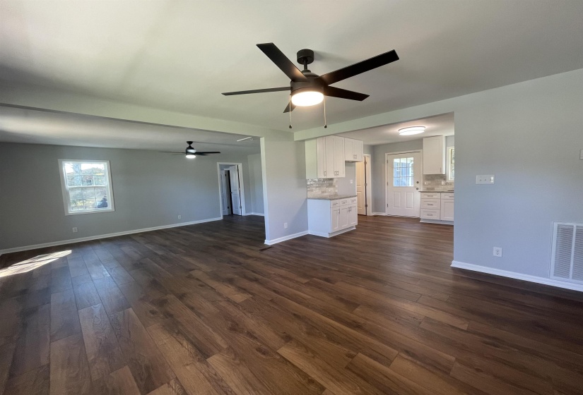 85 AUNT BEE ST, Counce, Tennessee 38326-4237, 4 Bedroom Bedrooms, 7 Room Rooms,3 BathroomBathrooms,Residential,For Sale,AUNT BEE,0,10228805