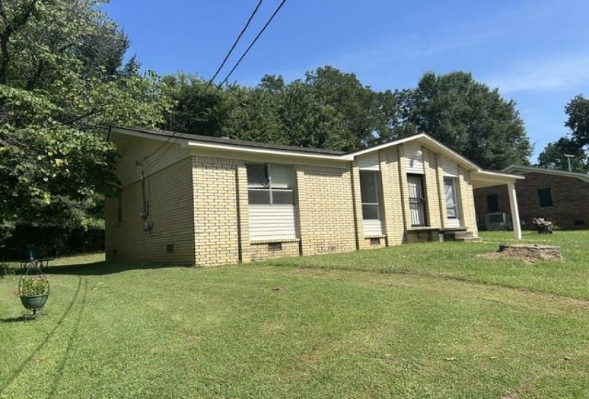 1006 HUNGERFORD ST, Brownsville, Tennessee 38012-1627, 3 Bedroom Bedrooms, 6 Room Rooms,1.1 BathroomBathrooms,Residential,For Sale,HUNGERFORD,0,10228806