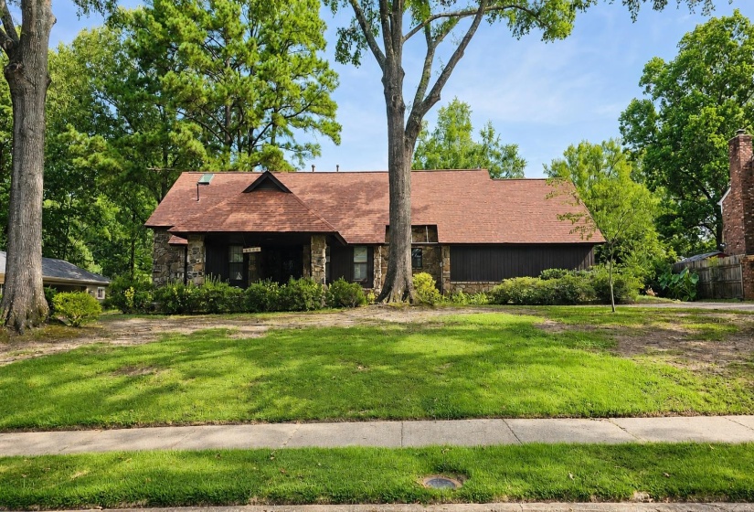 6908 SILVER MAPLE CV, Memphis, Tennessee 38119, 4 Bedroom Bedrooms, 8 Room Rooms,4.1 BathroomBathrooms,Residential,For Sale,SILVER MAPLE,0,10228808