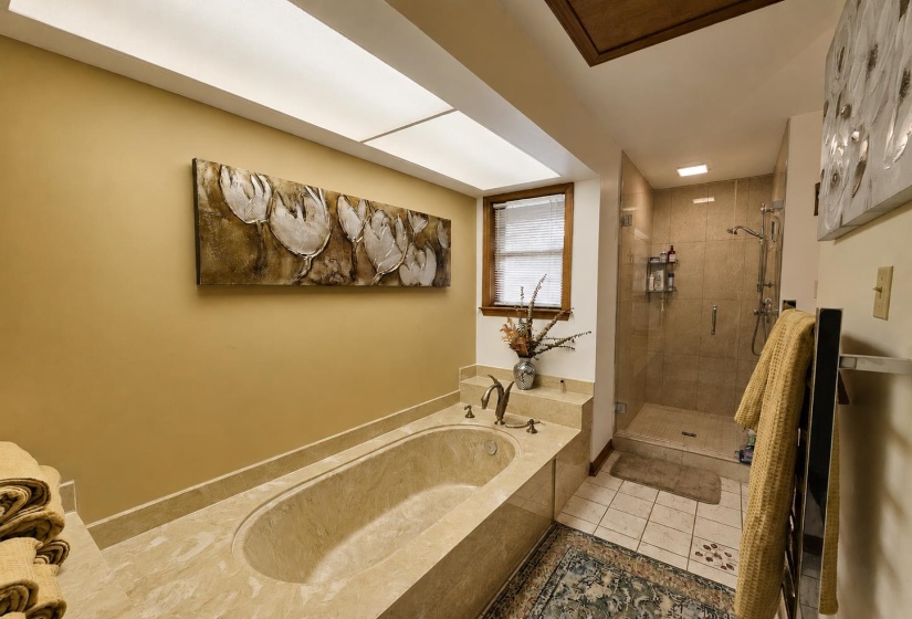 6908 SILVER MAPLE CV, Memphis, Tennessee 38119, 4 Bedroom Bedrooms, 8 Room Rooms,4.1 BathroomBathrooms,Residential,For Sale,SILVER MAPLE,0,10228808