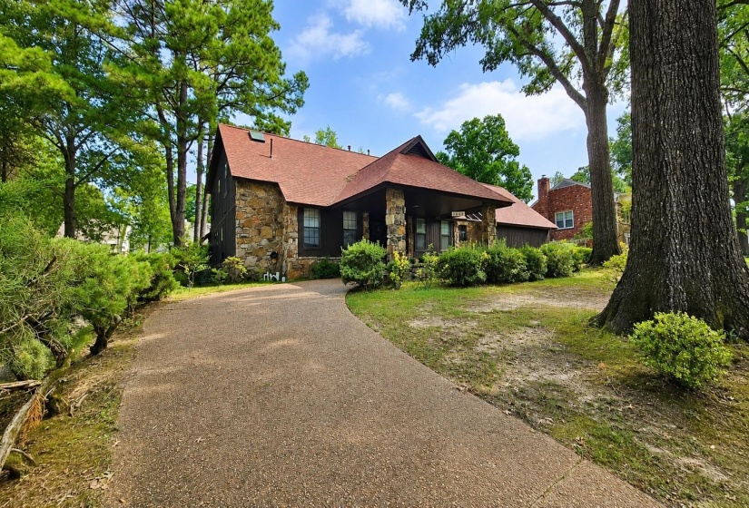 6908 SILVER MAPLE CV, Memphis, Tennessee 38119, 4 Bedroom Bedrooms, 8 Room Rooms,4.1 BathroomBathrooms,Residential,For Sale,SILVER MAPLE,0,10228808