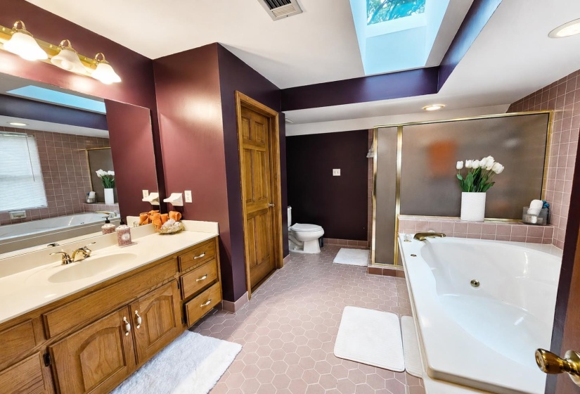 6908 SILVER MAPLE CV, Memphis, Tennessee 38119, 4 Bedroom Bedrooms, 8 Room Rooms,4.1 BathroomBathrooms,Residential,For Sale,SILVER MAPLE,0,10228808