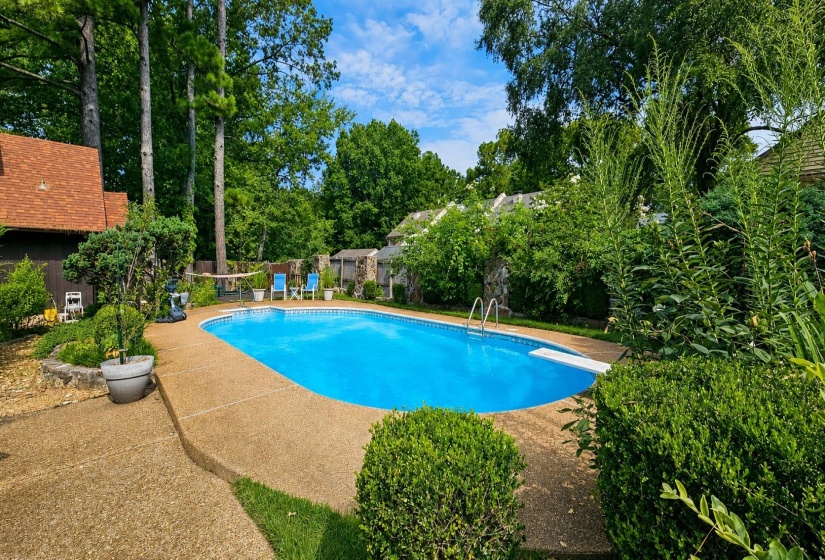 6908 SILVER MAPLE CV, Memphis, Tennessee 38119, 4 Bedroom Bedrooms, 8 Room Rooms,4.1 BathroomBathrooms,Residential,For Sale,SILVER MAPLE,0,10228808