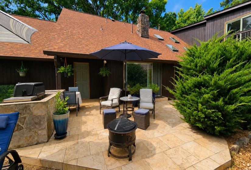 6908 SILVER MAPLE CV, Memphis, Tennessee 38119, 4 Bedroom Bedrooms, 8 Room Rooms,4.1 BathroomBathrooms,Residential,For Sale,SILVER MAPLE,0,10228808