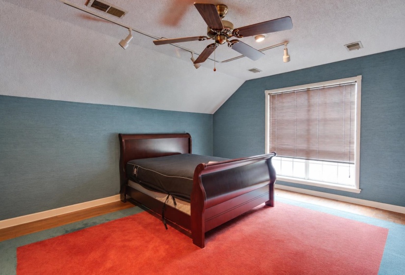 1906 MALABAR DR, Germantown, Tennessee 38138, 4 Bedroom Bedrooms, 7 Room Rooms,3 BathroomBathrooms,Residential,For Sale,MALABAR,0,10228810