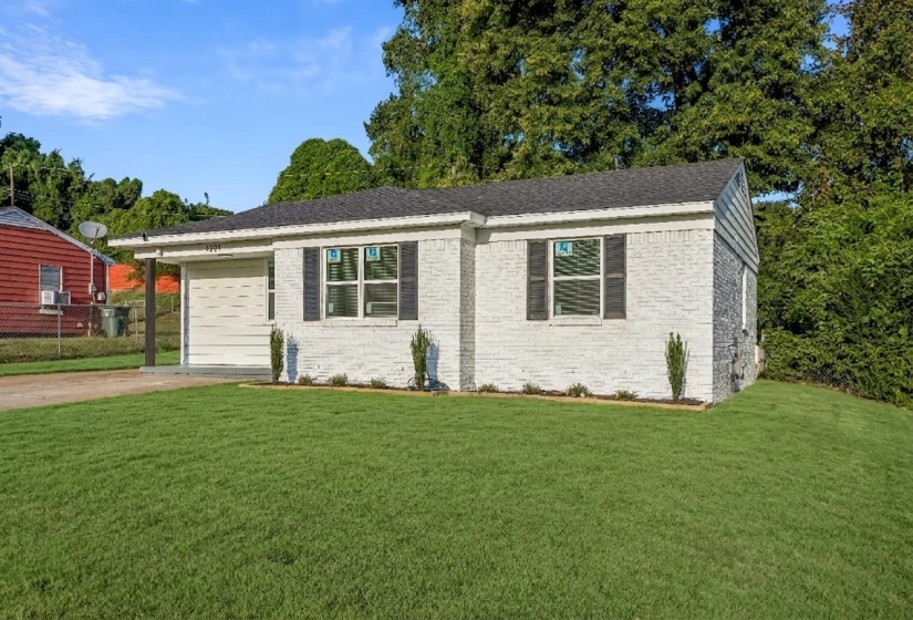 4239 LAWNVIEW ST, Memphis, Tennessee 38109, 3 Bedroom Bedrooms, 6 Room Rooms,2 BathroomBathrooms,Residential,For Sale,LAWNVIEW,0,10228813