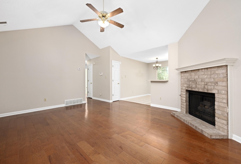 7430 OAKFIELD DR, Memphis, Tennessee 38133, 3 Bedroom Bedrooms, 5 Room Rooms,2 BathroomBathrooms,Residential,For Sale,OAKFIELD,0,10228815
