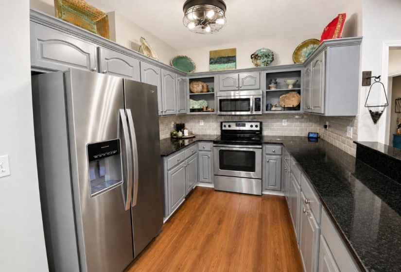 200 VANTAGE PT, Counce, Tennessee 38326, 4 Bedroom Bedrooms, 7 Room Rooms,2.1 BathroomBathrooms,Residential,For Sale,VANTAGE,0,10228816
