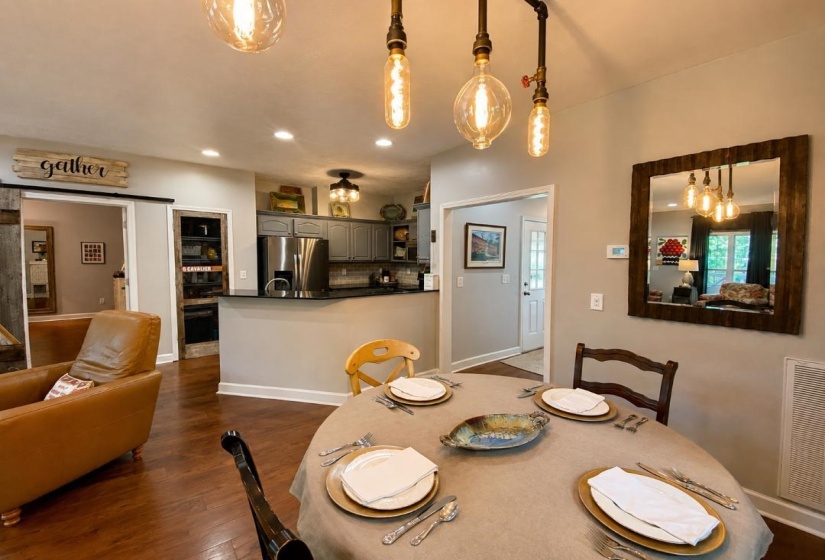 200 VANTAGE PT, Counce, Tennessee 38326, 4 Bedroom Bedrooms, 7 Room Rooms,2.1 BathroomBathrooms,Residential,For Sale,VANTAGE,0,10228816