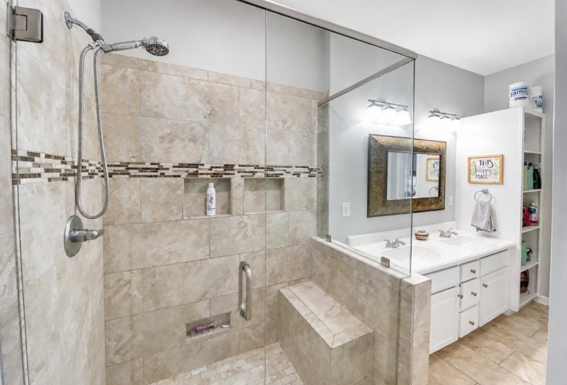 200 VANTAGE PT, Counce, Tennessee 38326, 4 Bedroom Bedrooms, 7 Room Rooms,2.1 BathroomBathrooms,Residential,For Sale,VANTAGE,0,10228816