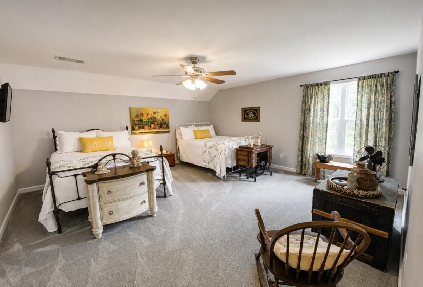 200 VANTAGE PT, Counce, Tennessee 38326, 4 Bedroom Bedrooms, 7 Room Rooms,2.1 BathroomBathrooms,Residential,For Sale,VANTAGE,0,10228816