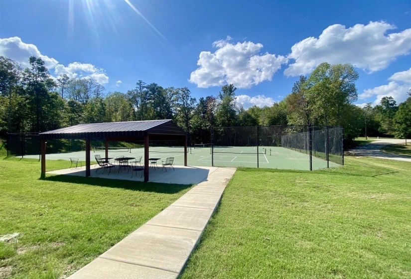 200 VANTAGE PT, Counce, Tennessee 38326, 4 Bedroom Bedrooms, 7 Room Rooms,2.1 BathroomBathrooms,Residential,For Sale,VANTAGE,0,10228816